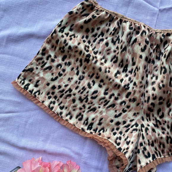 Victoria’s Secret silk lounge shorts - Picture 2 of 3